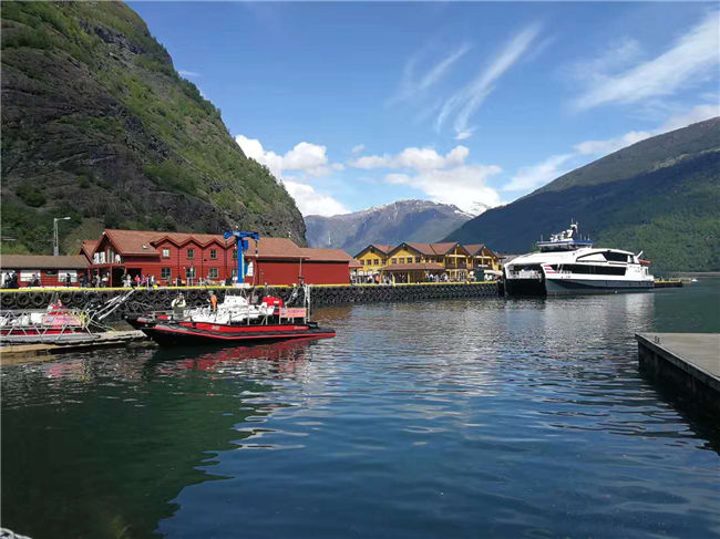 北歐+俄羅斯14日游集錦 挪威伏拉歐姆小鎮(zhèn)、挪威王宮和奧斯陸生命主題公園