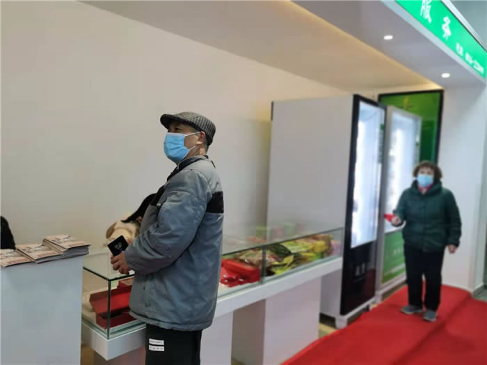 四川中青旅綿陽分社、綿陽市中旅假日旅行社、綿陽自來文化傳播有限公司24H自助售貨服務(wù)盛大開業(yè)