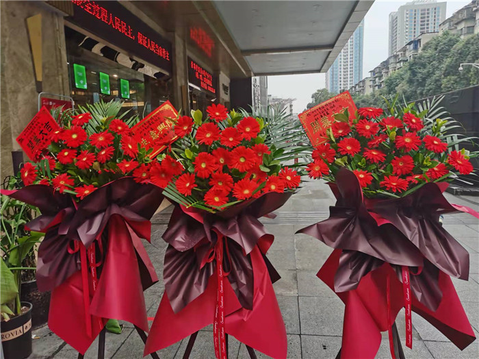 四川中青旅綿陽分社、綿陽市中旅假日旅行社、綿陽自來文化傳播有限公司24H自助售貨服務(wù)盛大開業(yè)